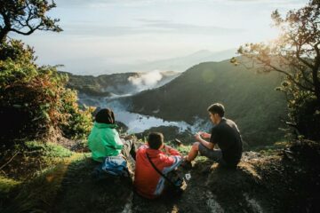 Berkunjung ke Gunung Tangkuban Perahu, Wisata Alam yang Melegenda