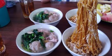 Mie Bakso Akung