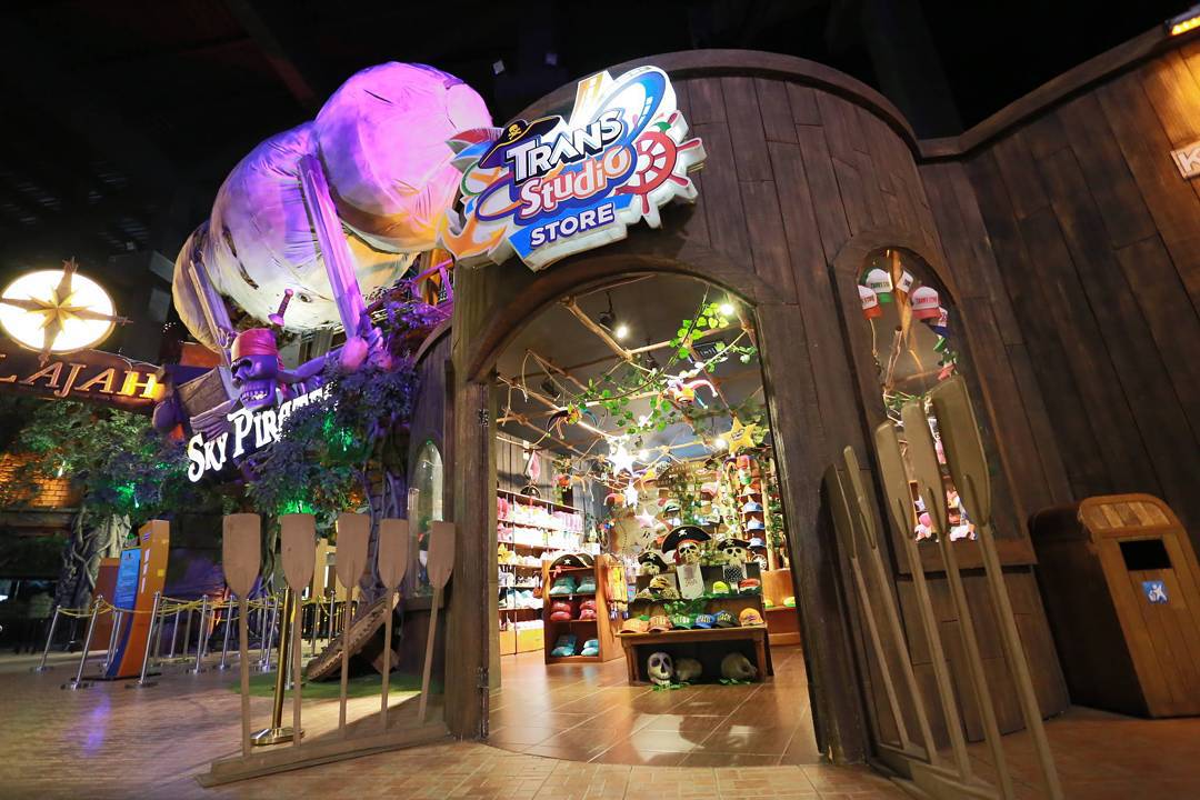 Trans Studio Store